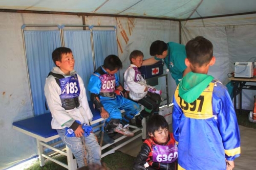 NHRCM delivers a recommendation to the Federation of Mongolian Horse Racing Sport and Trainers warning not to involve child jockeys in winter races