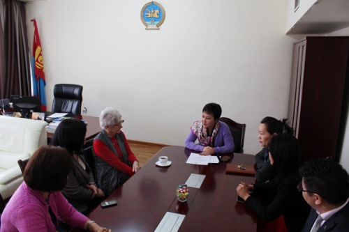 Ms. Margaret Currie awarded "Human rights" honour badge