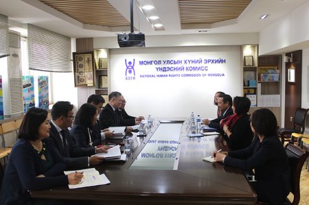 НҮБ-ын Хүний эрхийн зөвлөлийн төлөөлөгчийг хүлээн авч уулзлаа